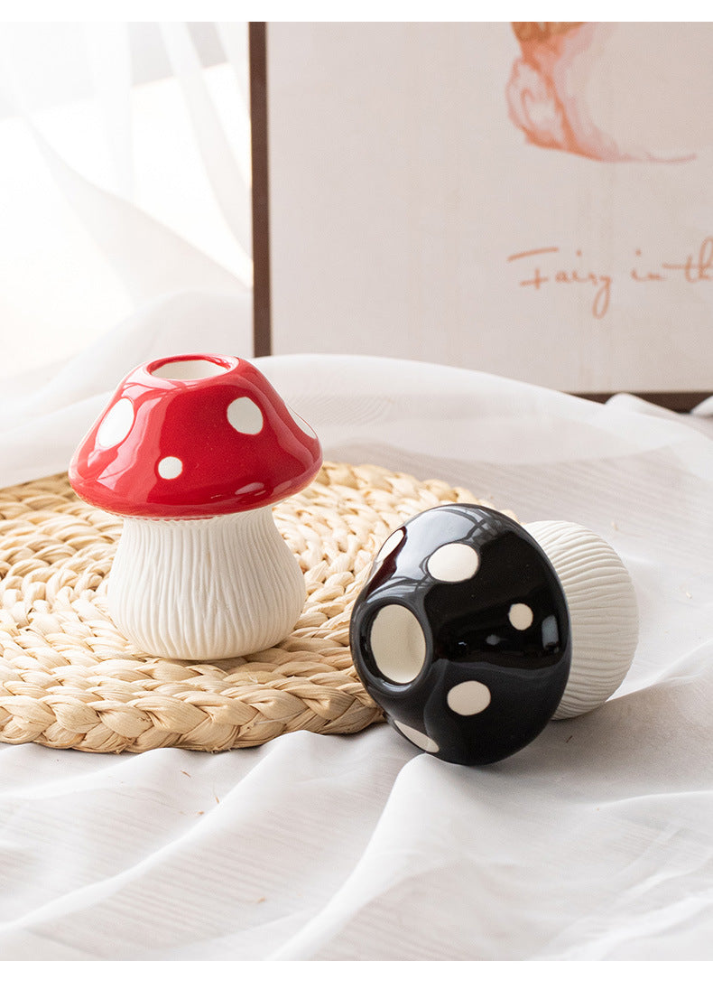 Small Size Black Whimsical Ceramic Mushroom Vase - Decorative Floral & Hydroponic Planter Tristar Online
