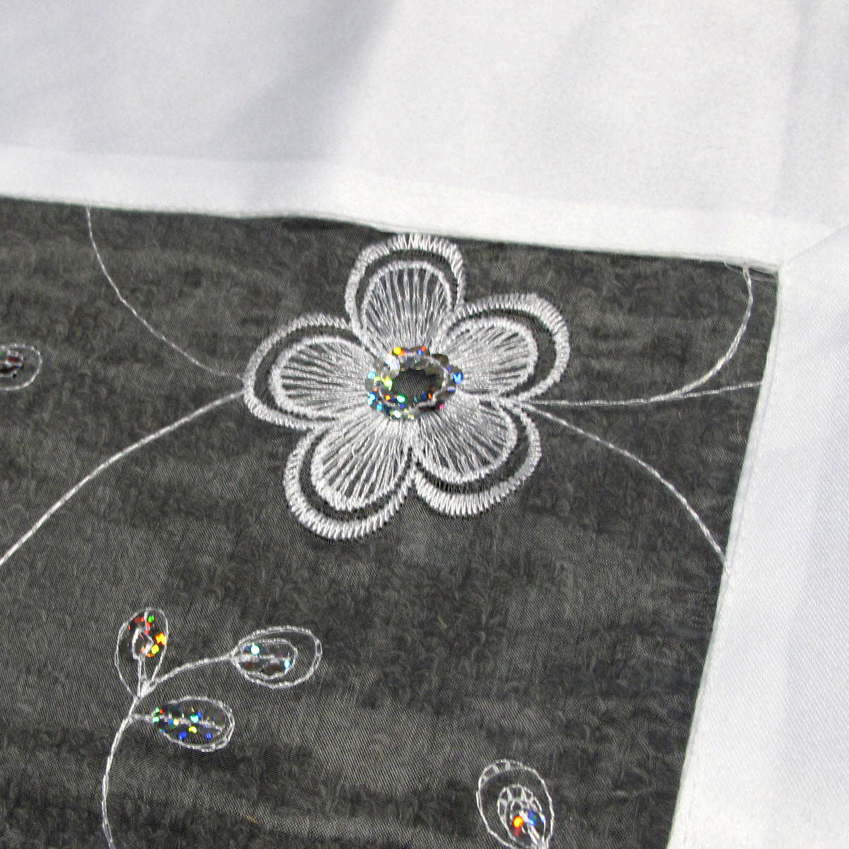White Sequined Organza Glitter Table Cloth Topper 90 x 90 cm Tristar Online