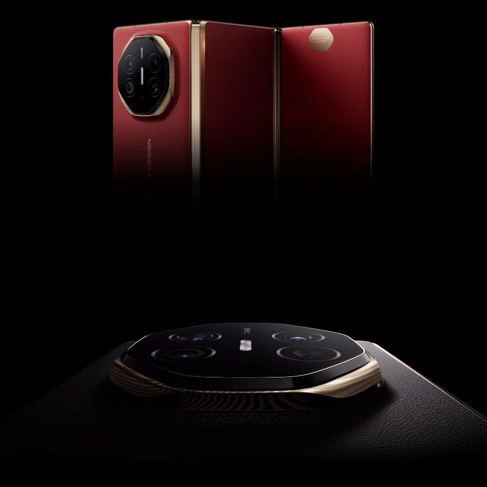 Huawei Mate XT Ultimate Design (CN, GRL-AL10) - 1TB Storage - 16GB RAM - Red Huawei