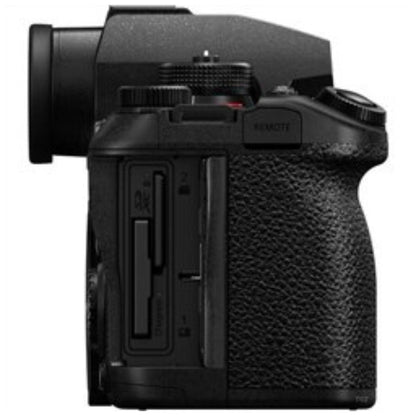Panasonic Lumix DC-S1 IIE Mirrorless Camera Kit with 24–105mm F4 Lens Panasonic