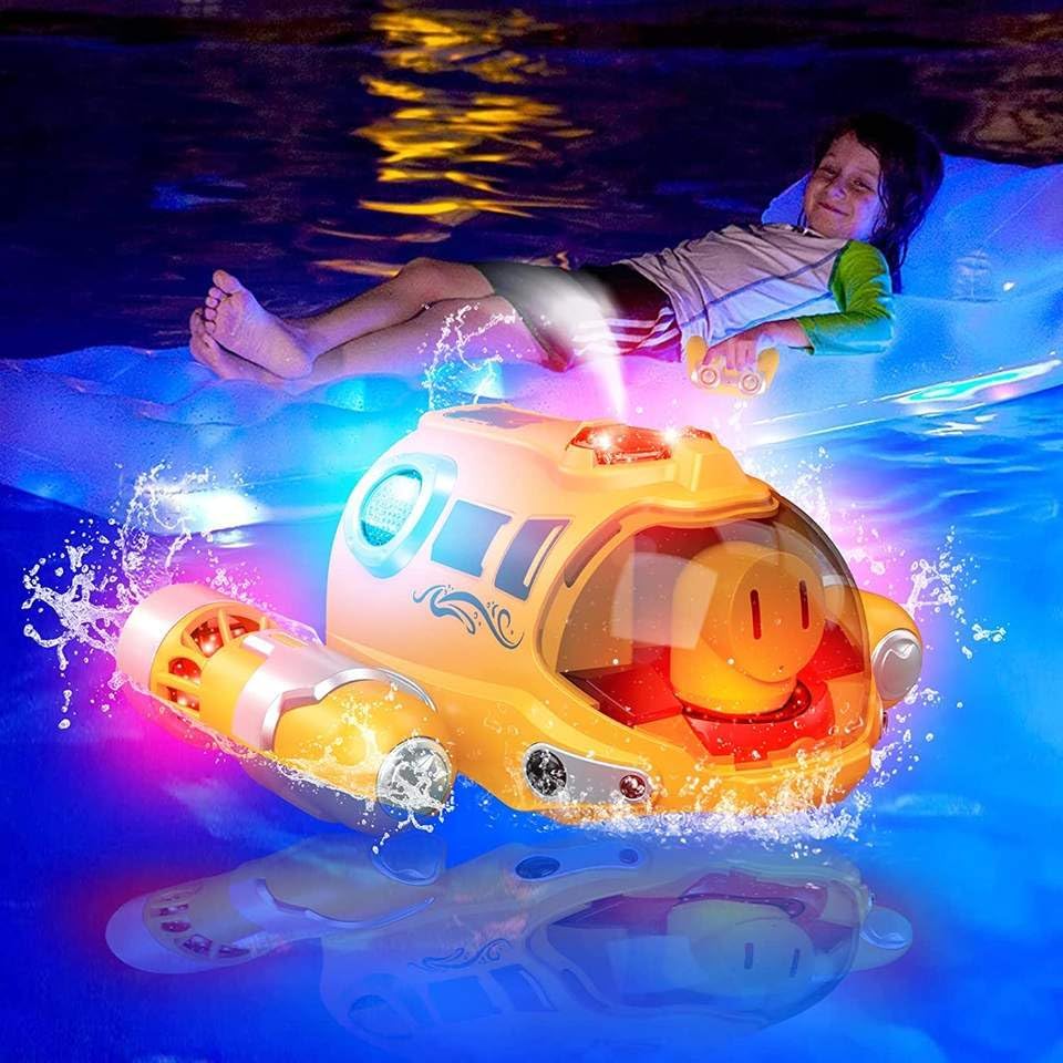 Spraying Boat High-Efficiency RC - Safe Remote Control Racing Ship - Fun RC Motorboat Toy for Family Bonding - Yellow Tristar