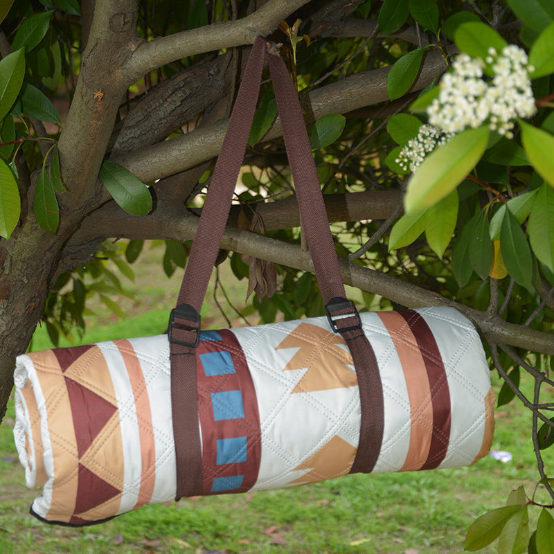 Portable Traditional Pattern Picnic Mat - Lightweight , 200x200cm, with Storage Bag Tristar Online