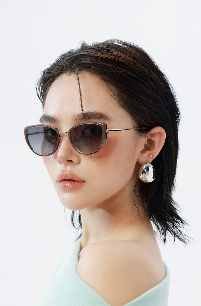 Purple Frame Chic Cat Eye Polarized Sunglasses for Women - Lightweight UV Protection Fashion Eyewear Tristar Online