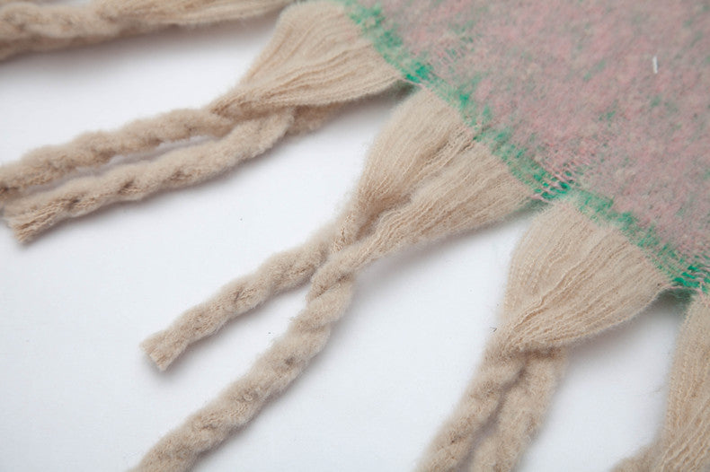 Green-beige Plush Gradient Winter Scarf Shawl - Thick Textured Circle Yarn with Chunky Tassels - 185cm x 40cm Tristar Online