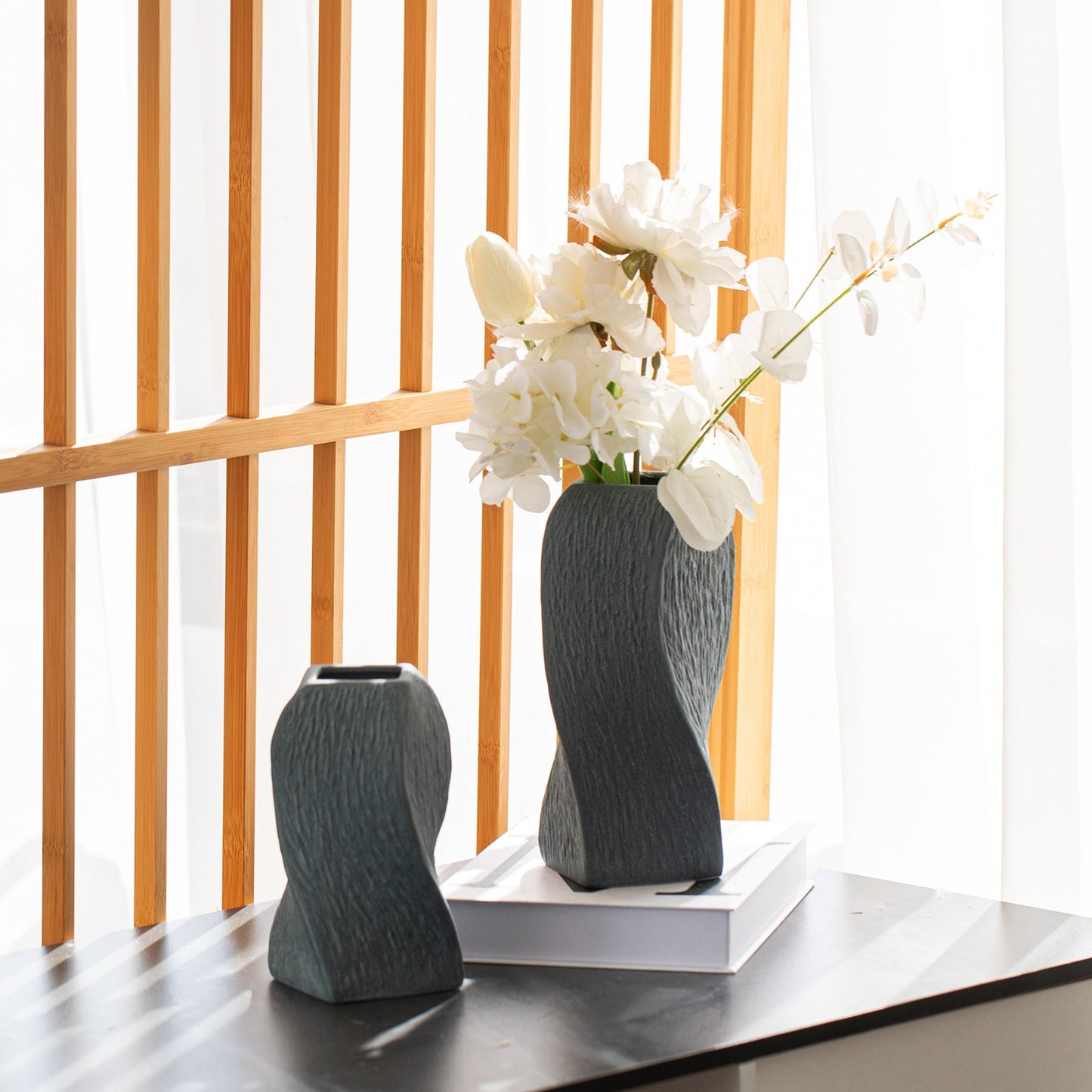 Grey Abstract Twisted Ceramic Vase - Artistic Minimalist Flower Holder for Home Decor (20x10x10cm) Tristar Online