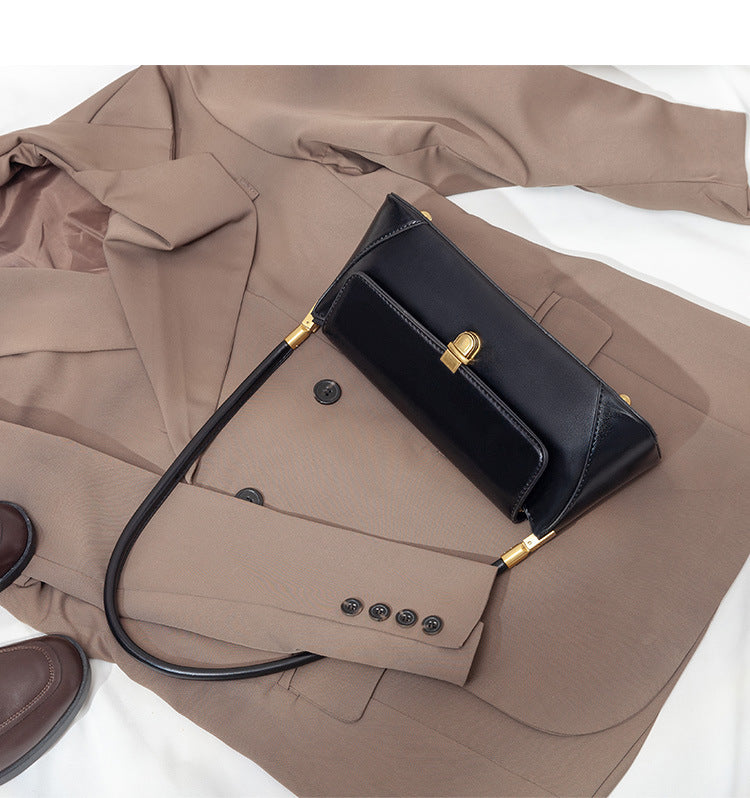 Black Elegant Vintage Baguette Shoulder Bag - Chic PU Leather Underarm Purse with Gold Clasp Tristar Online