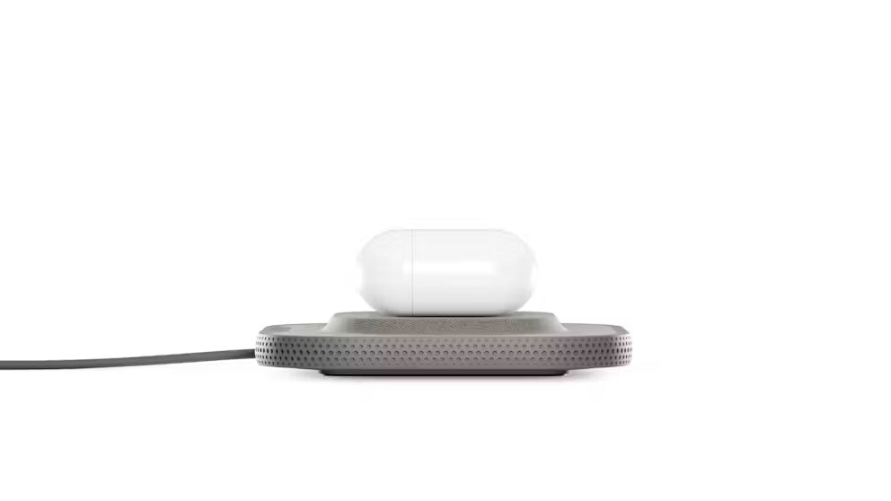 Cygnett ChargeBase 15W Fast Wireless Charger – Qi-Certified Charging Pad for iPhone/ Samsung & More - Open Never Used - (AU Version) Cygnett