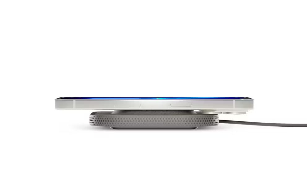 Cygnett ChargeBase 15W Fast Wireless Charger – Qi-Certified Charging Pad for iPhone/ Samsung & More - Open Never Used - (AU Version) Cygnett