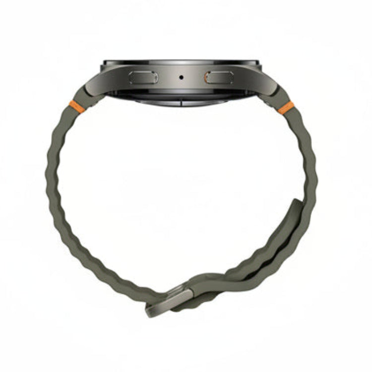 Samsung Galaxy Watch 7 44mm Green with fitness dashboard showing steps, calories and active time

