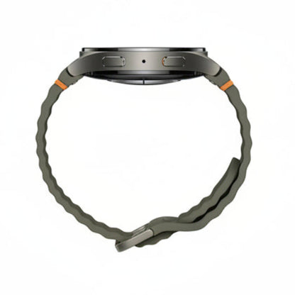 Samsung Galaxy Watch 7 44mm Green with fitness dashboard showing steps, calories and active time

