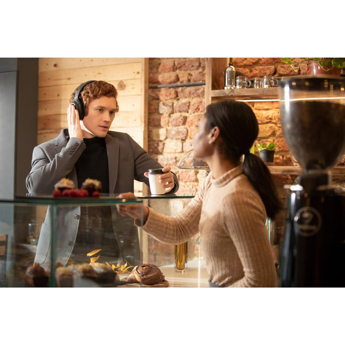 Sony WH-1000XM4 Noise Canceling Wireless Headphones with Alexa Voice Control - Black ( Refurbished Grade - B ) SONY