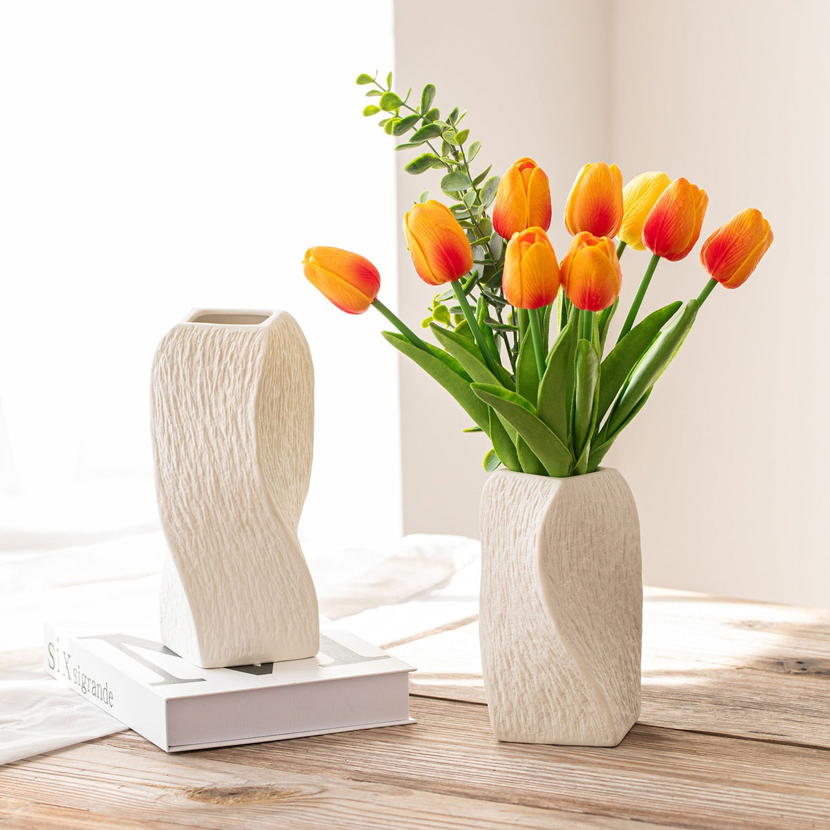 White Abstract Twisted Ceramic Vase - Artistic Minimalist Flower Holder for Home Decor (20x10x10cm) Tristar Online
