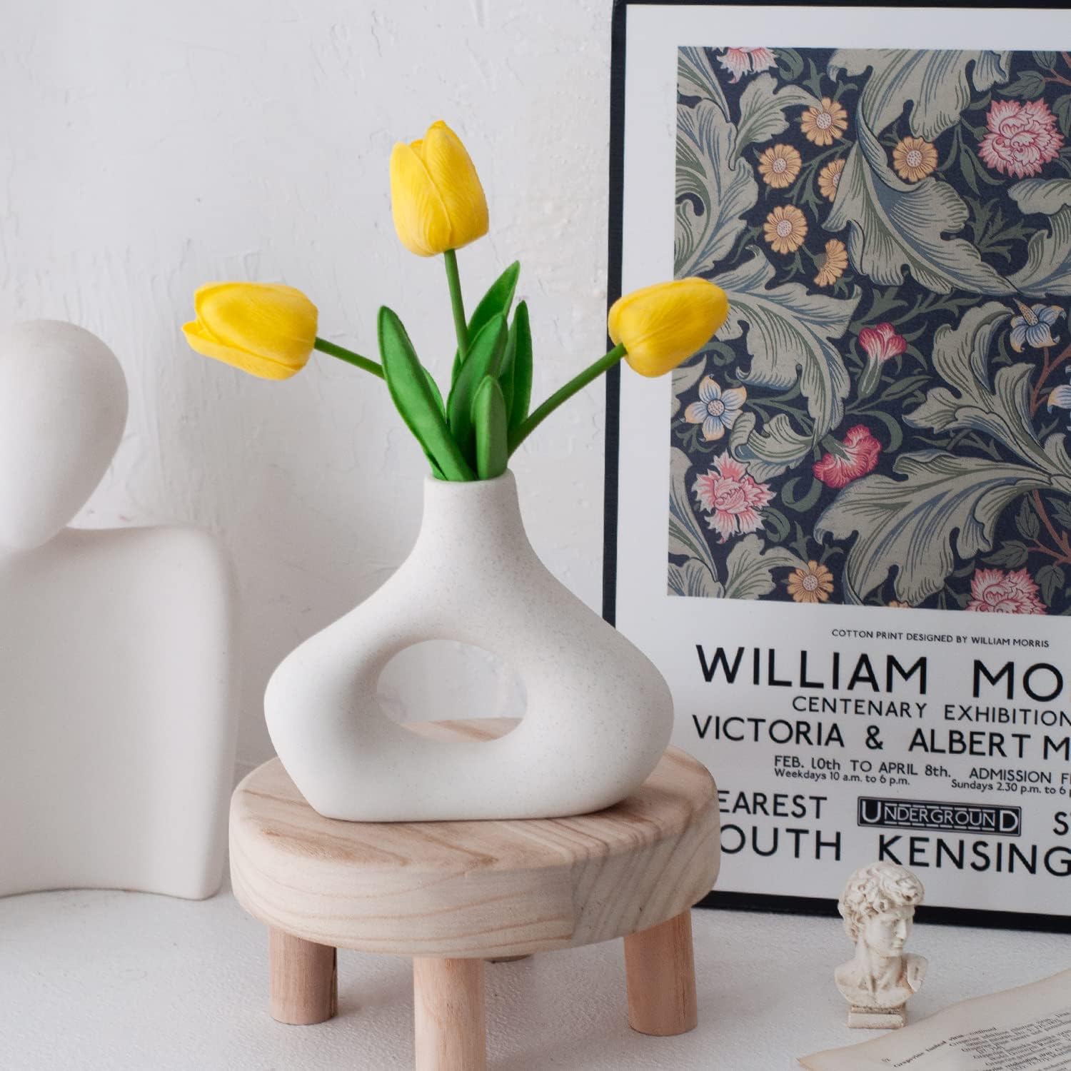 Ceramic Set of 2 Modern White Vases for Home D�cor Tristar Online