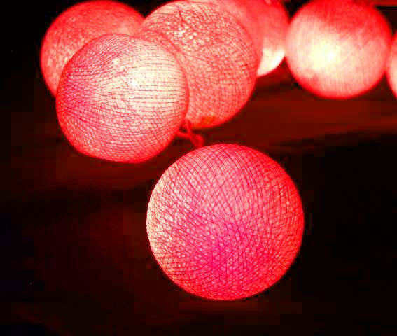 1 Set of 20 LED Red 5cm Cotton Ball Battery Powered String Lights Christmas Gift Home Wedding Party Bedroom Decoration Outdoor Indoor Table Centrepiece Tristar Online