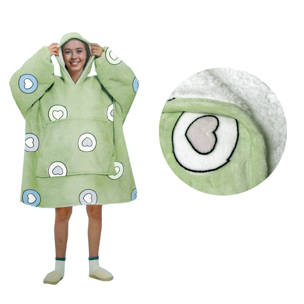 Blanket Hoodie with Sherpa Reverse Apple Hearts Tristar Online