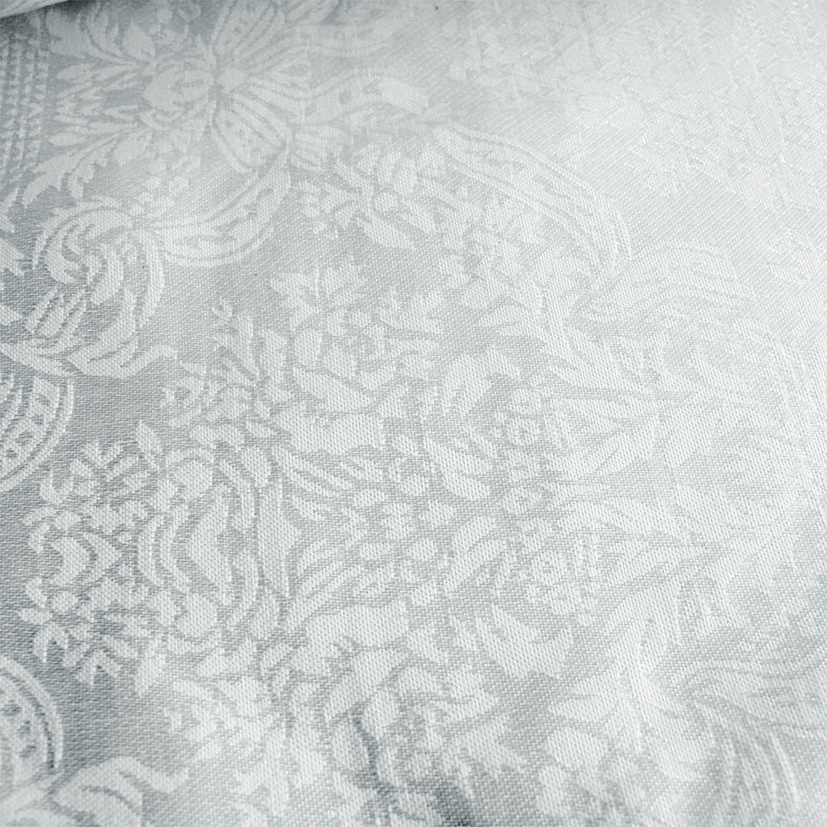 Damask White Elegant Polyester Jacquard Table Runner 38 x 90 cm Tristar Online