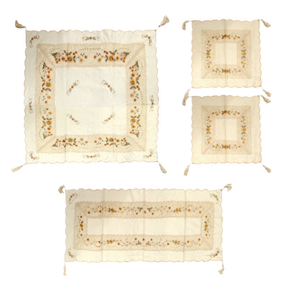 Set of 4 Embroidered Daisy Table Decorative Set Tristar Online