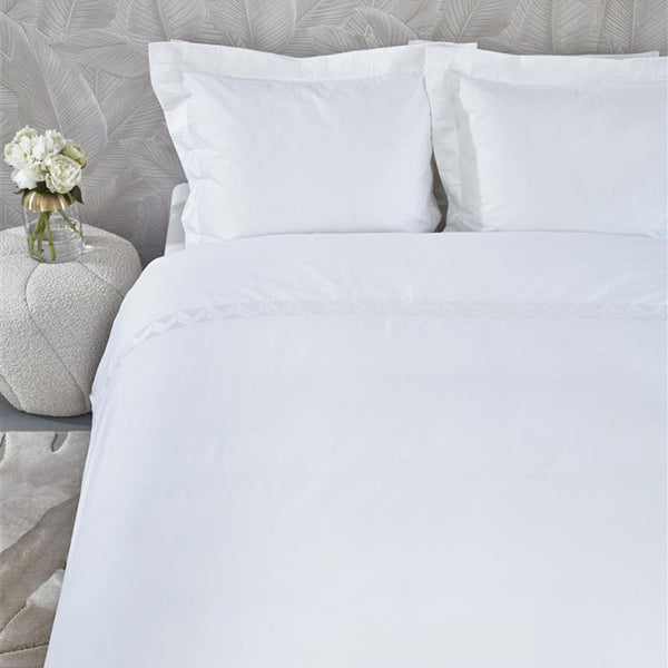 Riviera Maison Elowen White Cotton Quilt Cover Set King Tristar Online