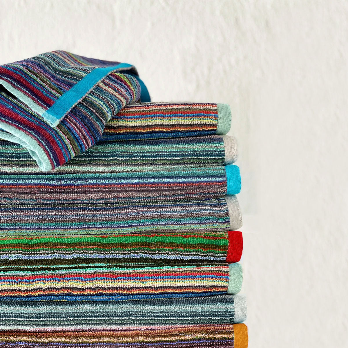 J.Elliot Home Set of 4 Random Pick Colours Utility Towels Tristar Online