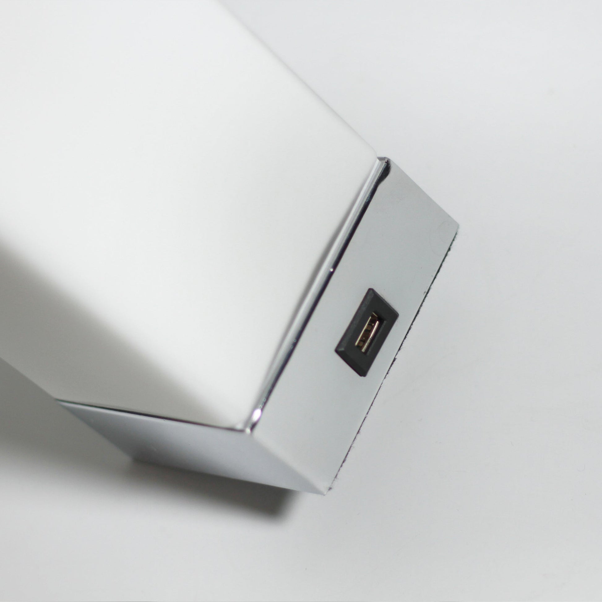 Jessica Rectangle Touch Lamp with USB Port Tristar Online