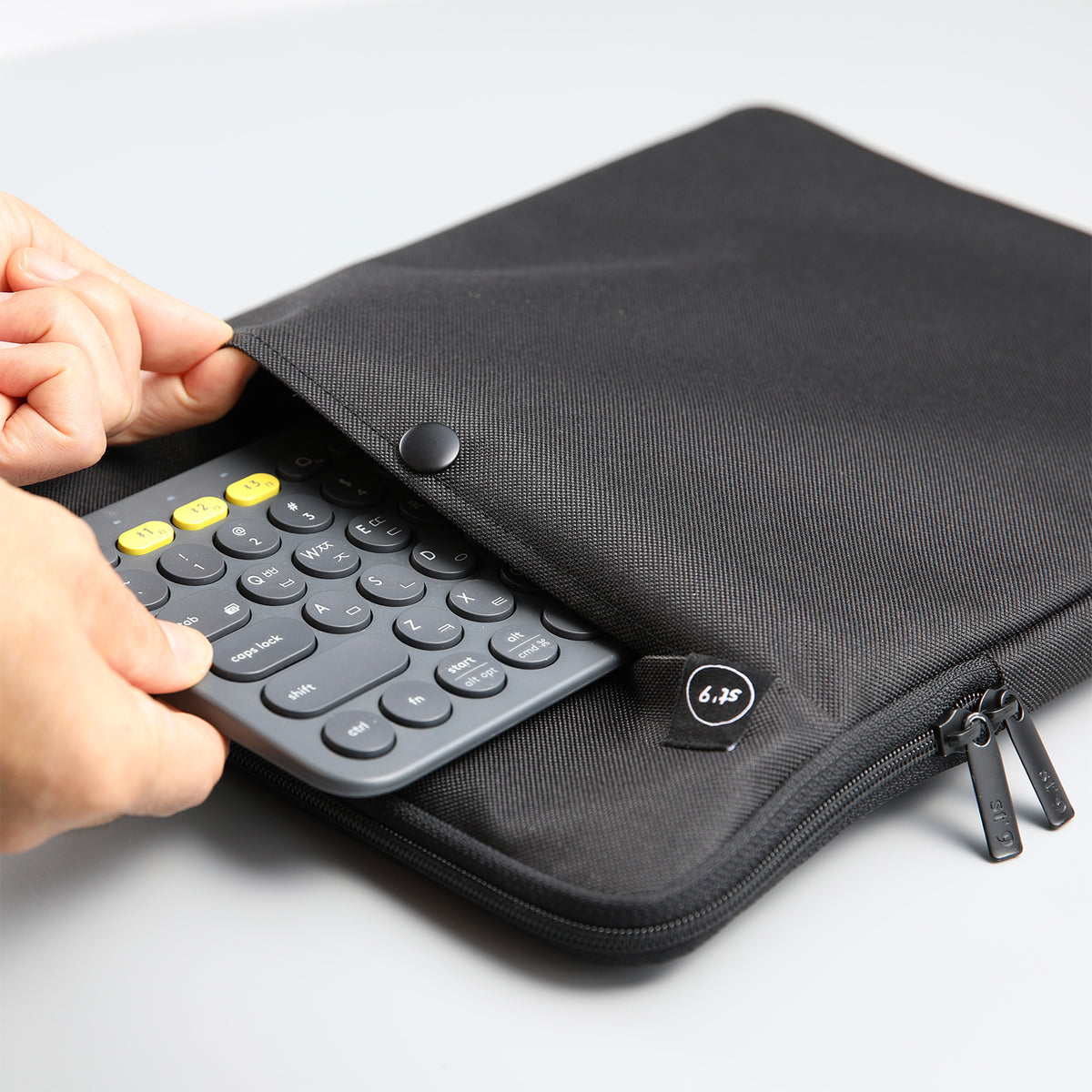 ST'9 L size 15 inch Black Laptop Sleeve Padded Travel Carry Case Bag LUKE Tristar Online
